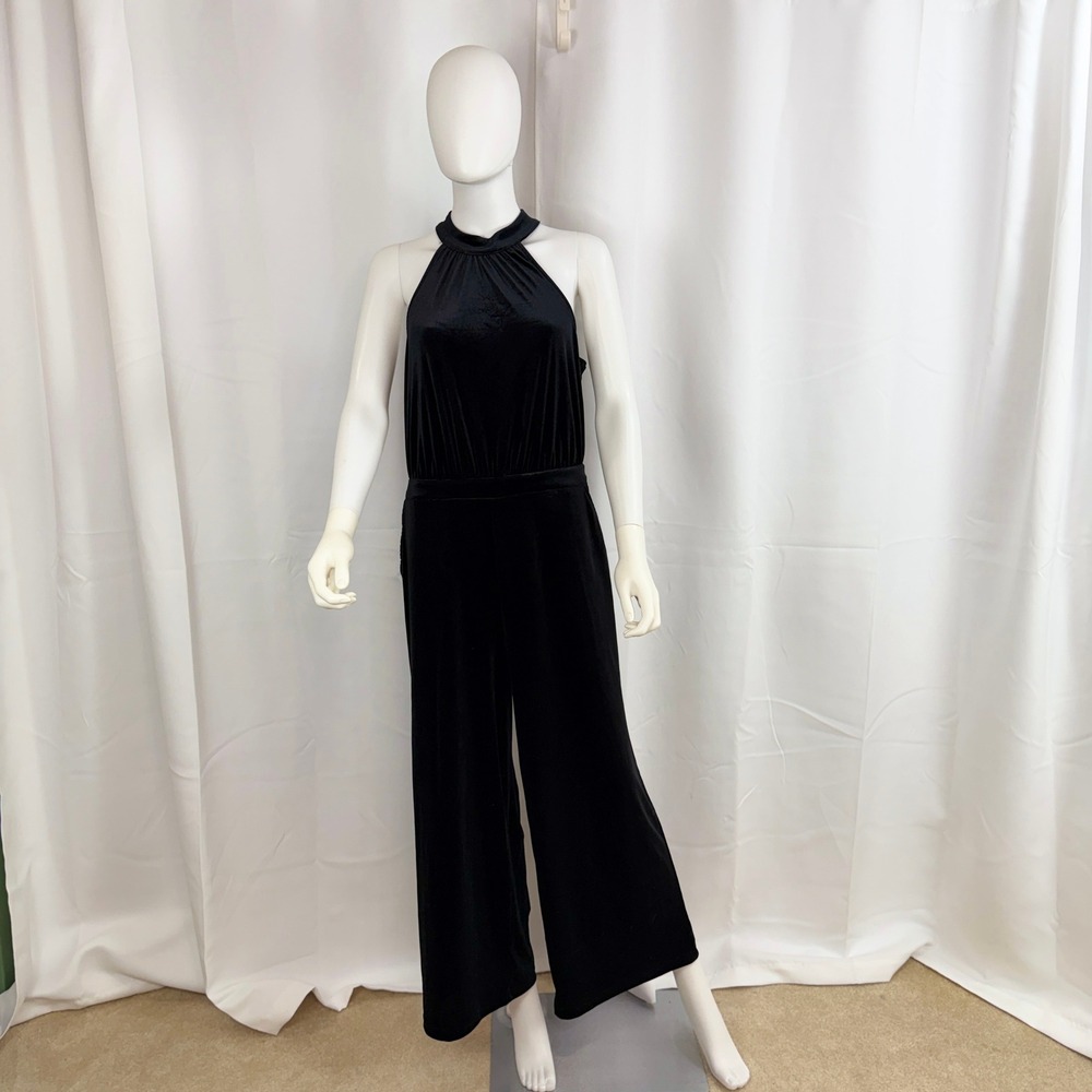 A New Day Velvet‎ Halter Jumpsuit Women Size M Black NWT Chic Evening Glam